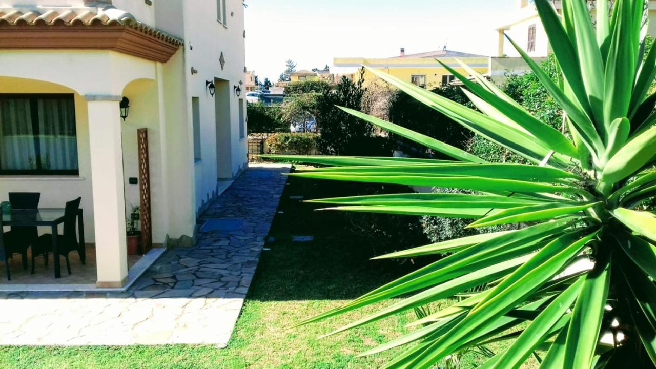 Casa Vacanze Menta Fiorita Flumini di Quartu Exterior foto