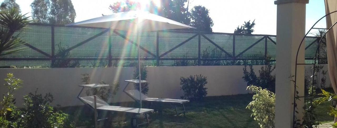 Casa Vacanze Menta Fiorita Flumini di Quartu Exterior foto